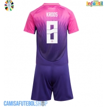 Camisa de time de futebol Alemanha Toni Kroos #8 Replicas 2º Equipamento Infantil Europeu 2024 Manga Curta (+ Calças curtas)